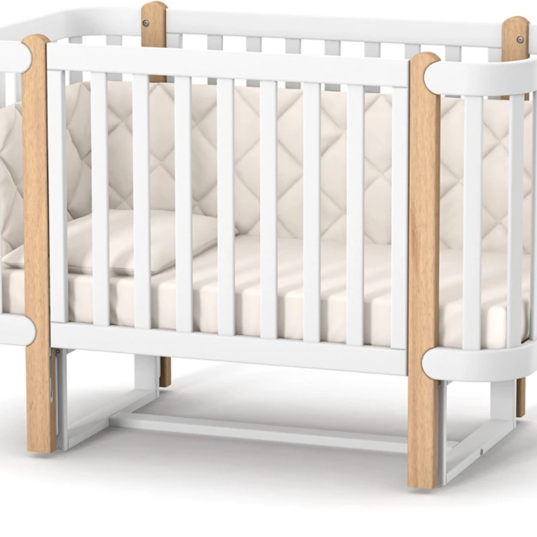 Houpací mechanismus pro kolébání Gekko Kids. Pro postýlky Zukko a Zukko Soft. Dřevěný, podélný, bez šuplíku. Bílá.